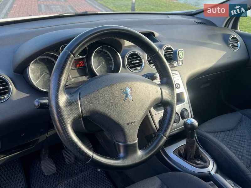 Универсал Peugeot 308 2009 в Нововолынске