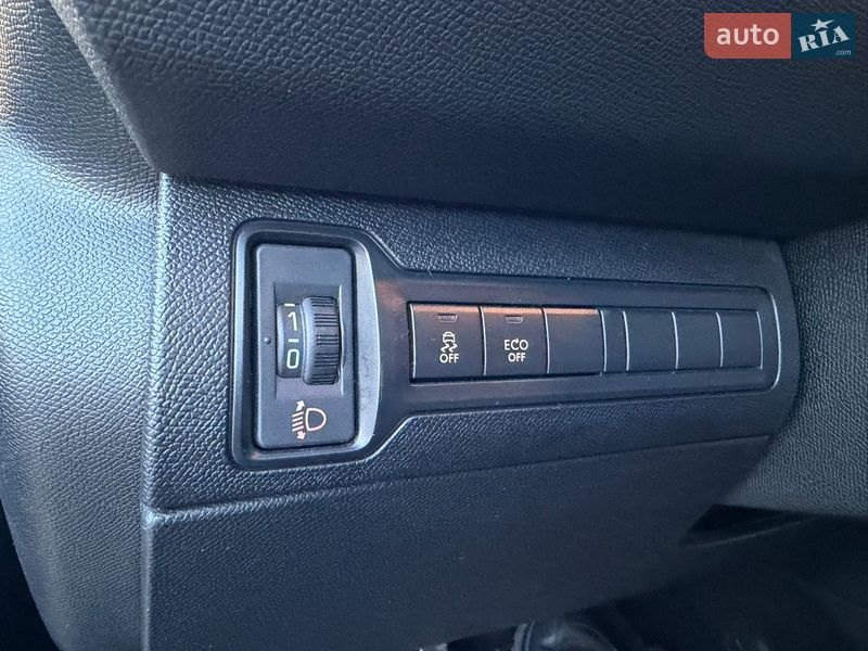 Универсал Peugeot 308 2015 в Житомире