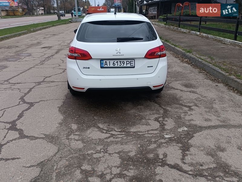 Универсал Peugeot 308 2015 в Чернигове