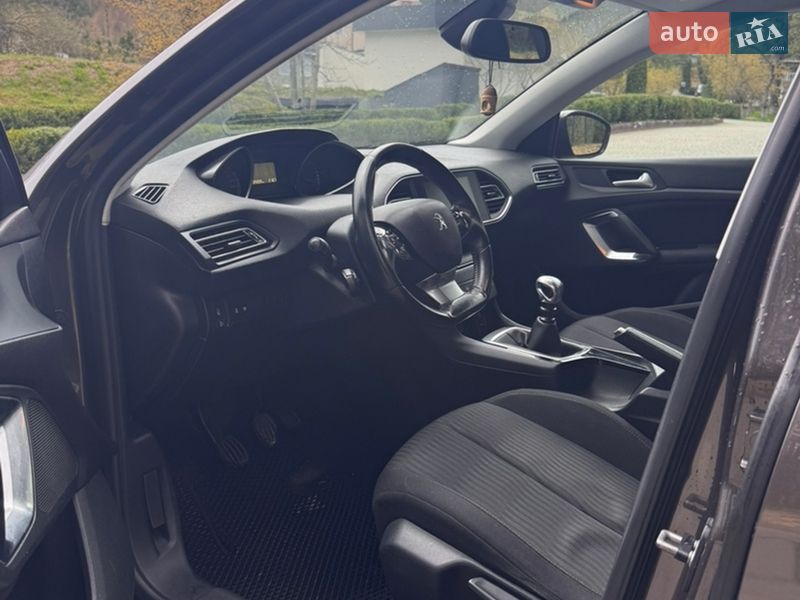 Універсал Peugeot 308 2014 в Косові