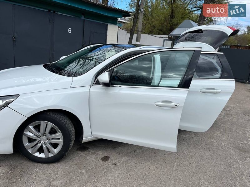 Універсал Peugeot 308 2014 в Києві