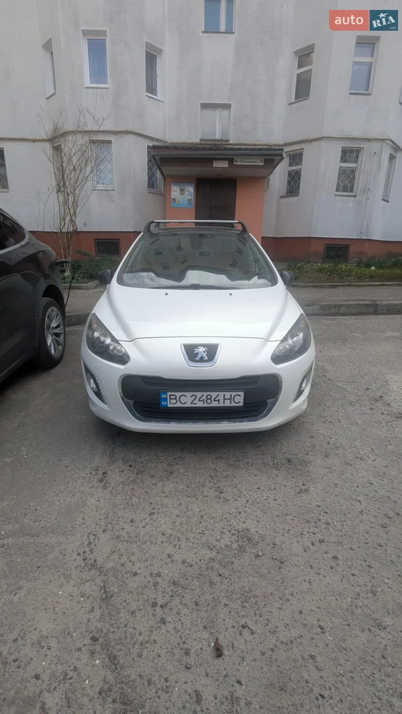 2011 Peugeot 308 - фото 1