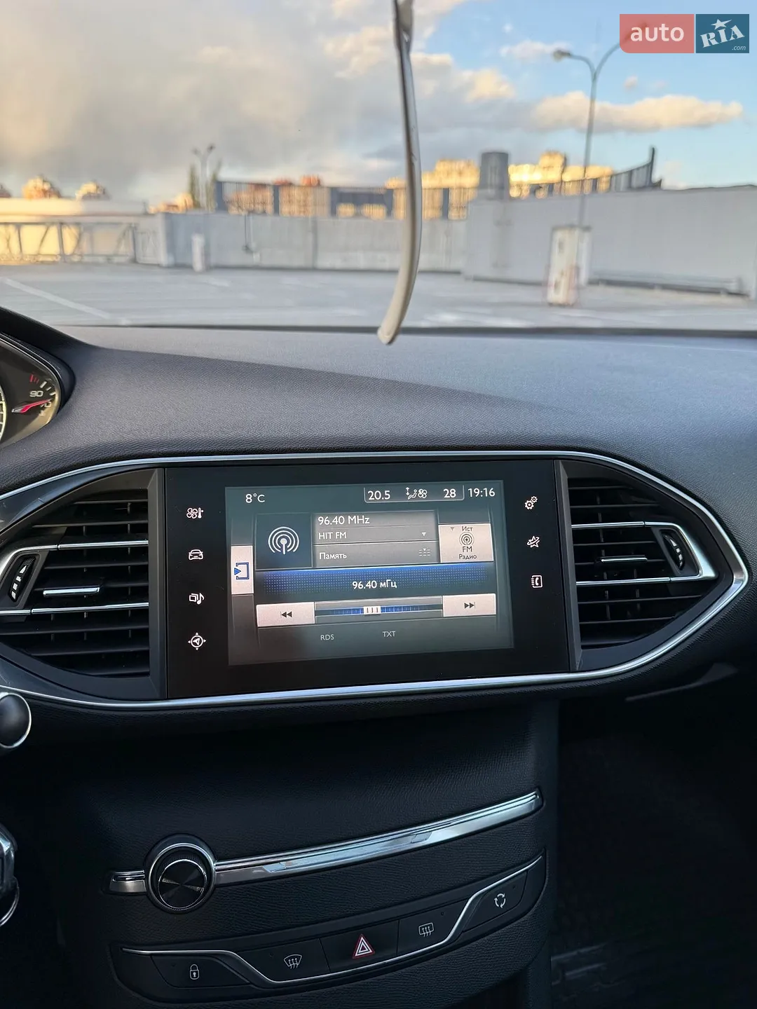2016 Peugeot 308 - мініатюра 14