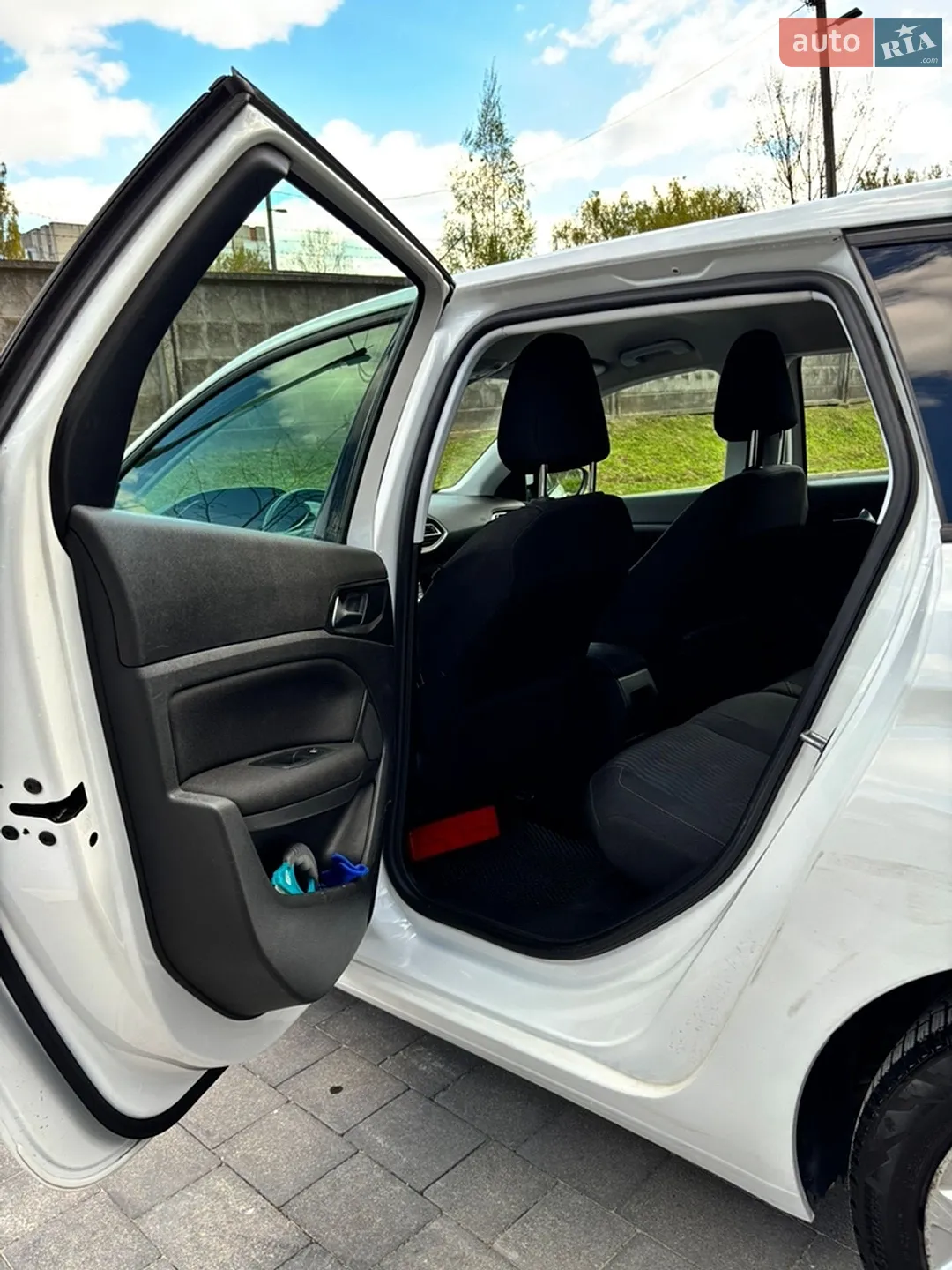 2016 Peugeot 308 - мініатюра 12