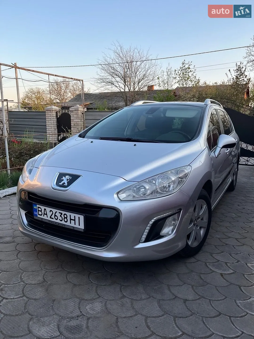 2011 Peugeot 308 - фото 1
