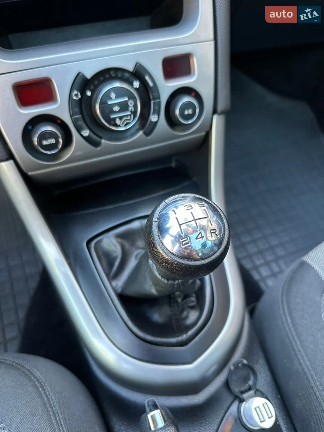 2011 Peugeot 308 - мініатюра 11