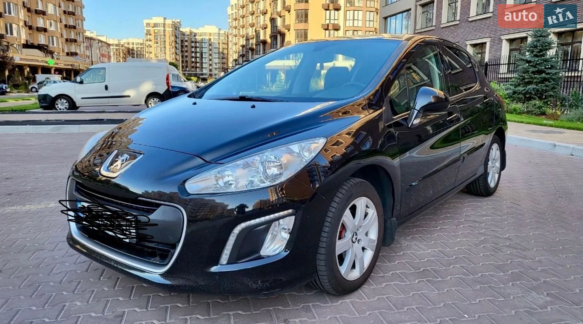 2011 Peugeot 308 - фото 1