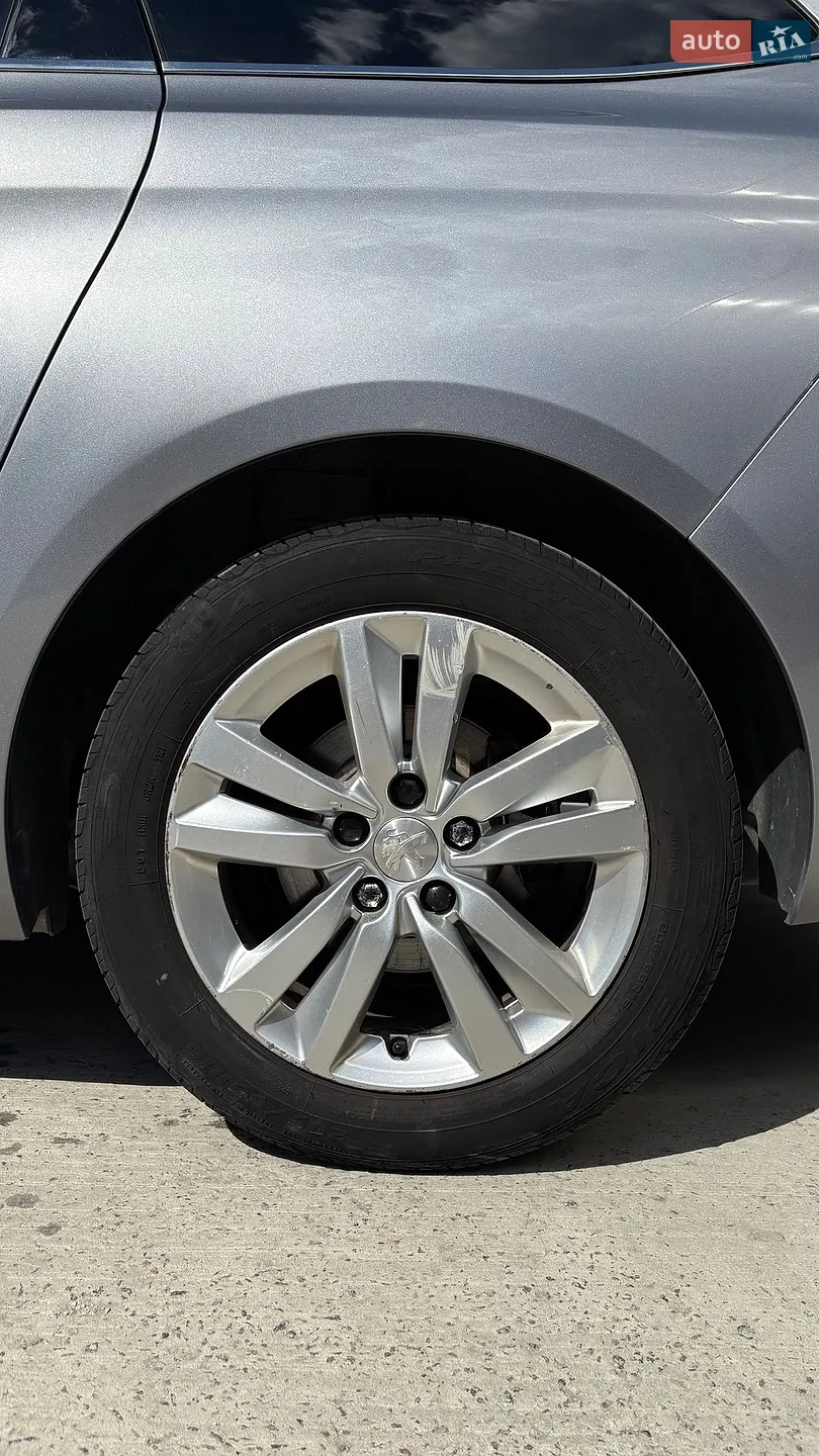 2015 Peugeot 308 - мініатюра 21