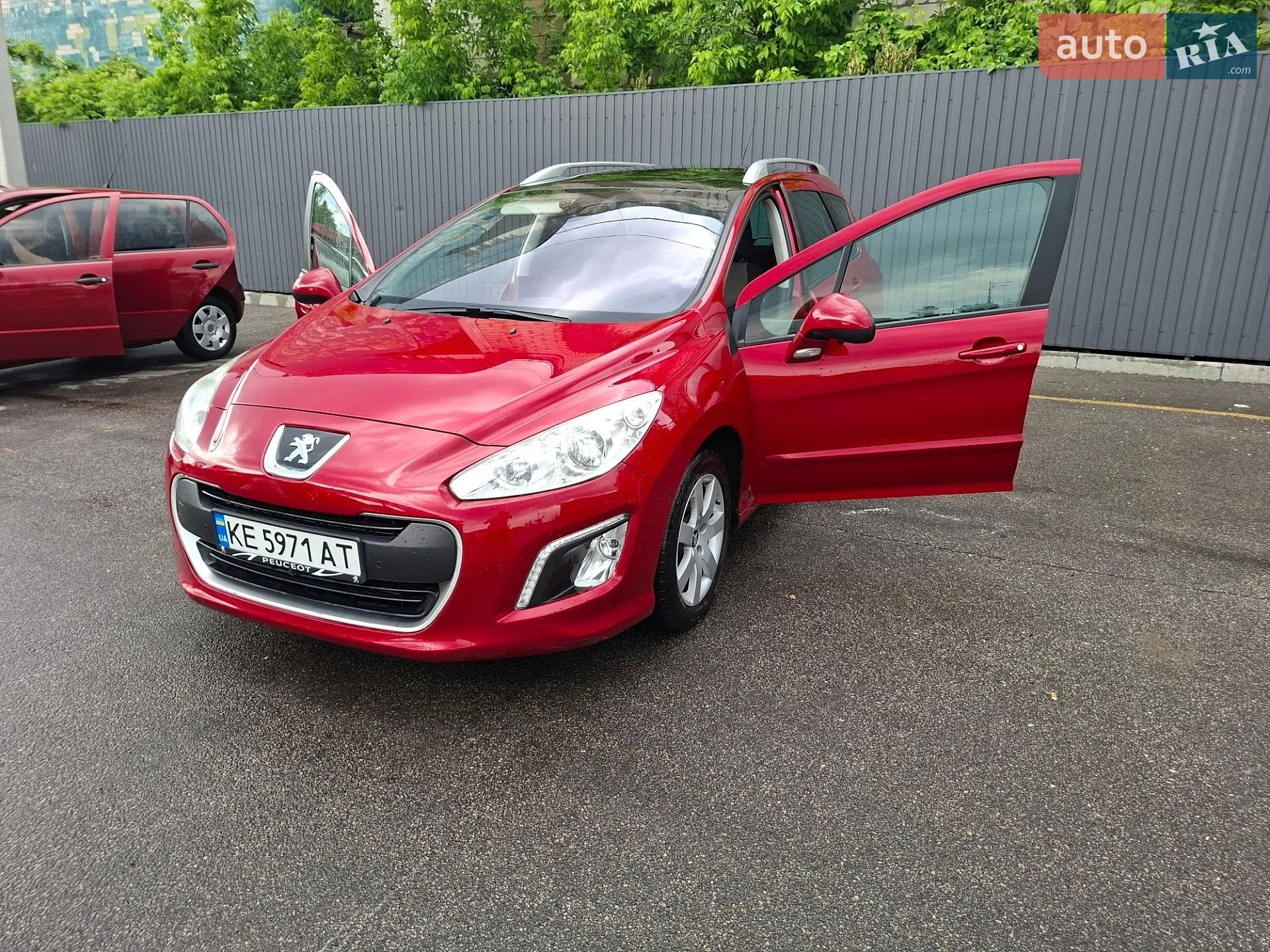 2011 Peugeot 308 - фото 1