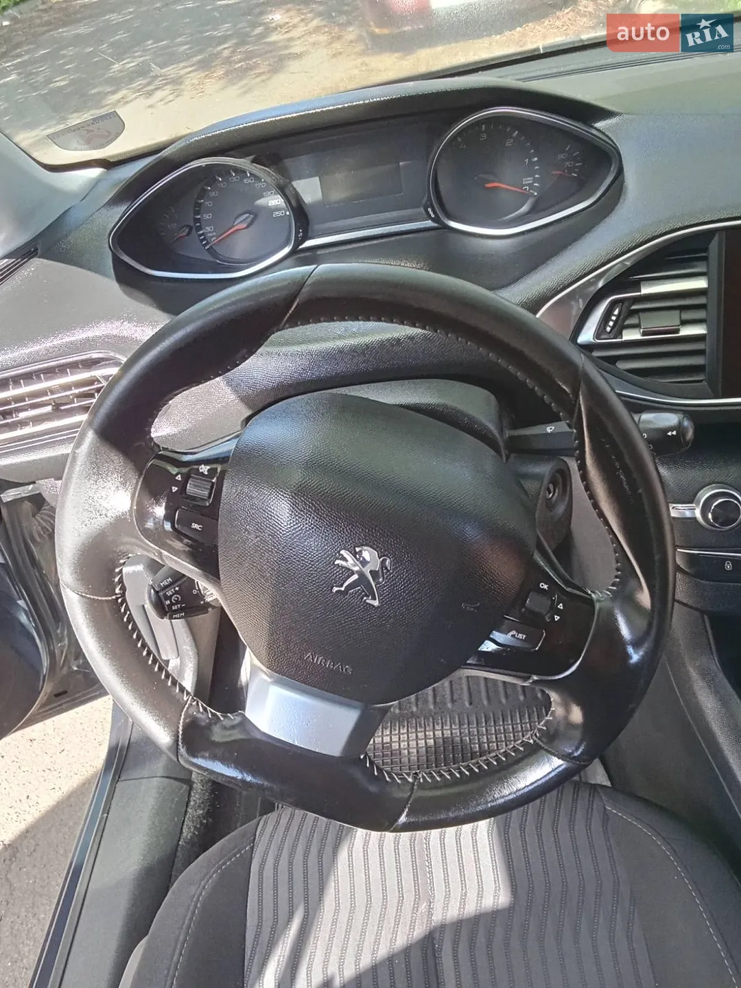 2015 Peugeot 308 - мініатюра 15
