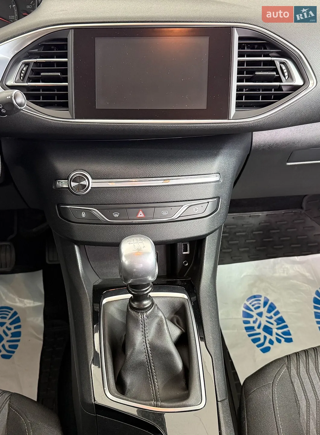 2015 Peugeot 308 - мініатюра 21