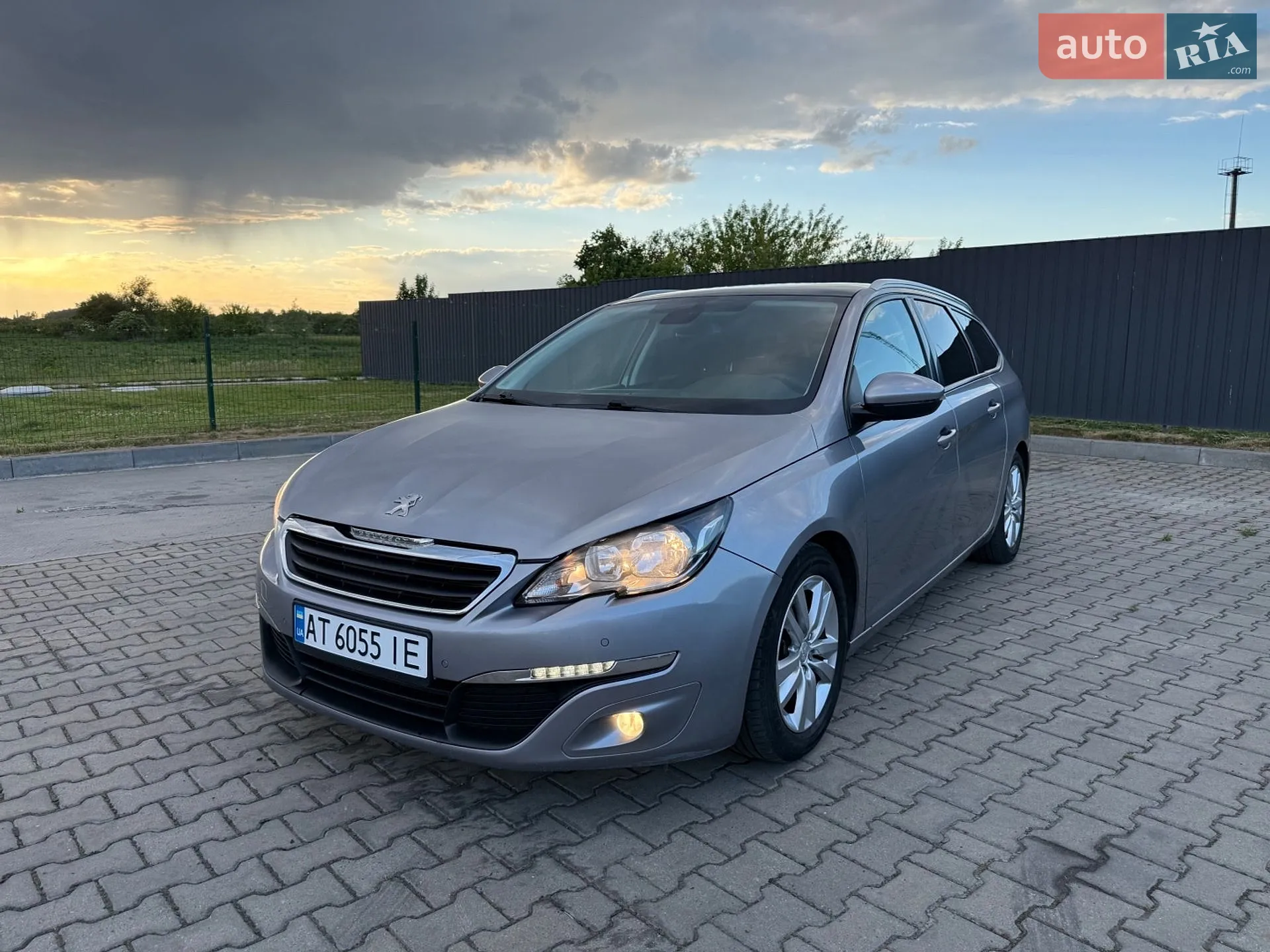 2015 Peugeot 308 - фото 1