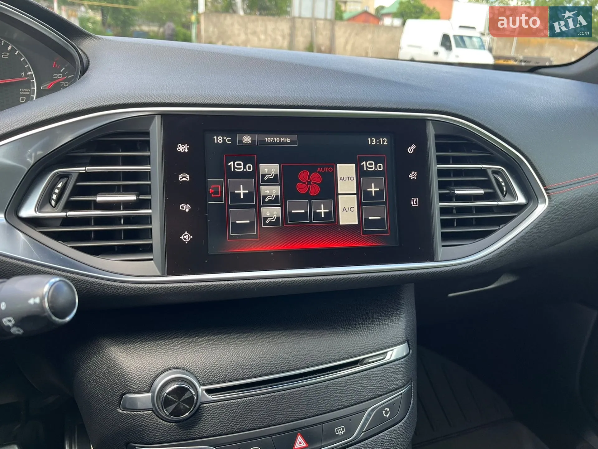2015 Peugeot 308 - мініатюра 45
