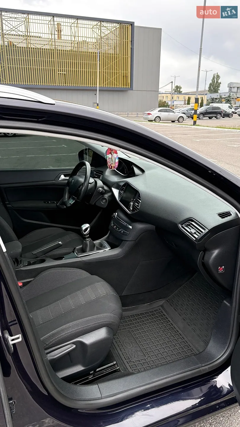 2015 Peugeot 308 - мініатюра 16