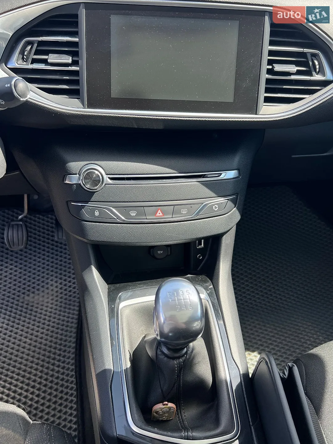 2015 Peugeot 308 - мініатюра 15