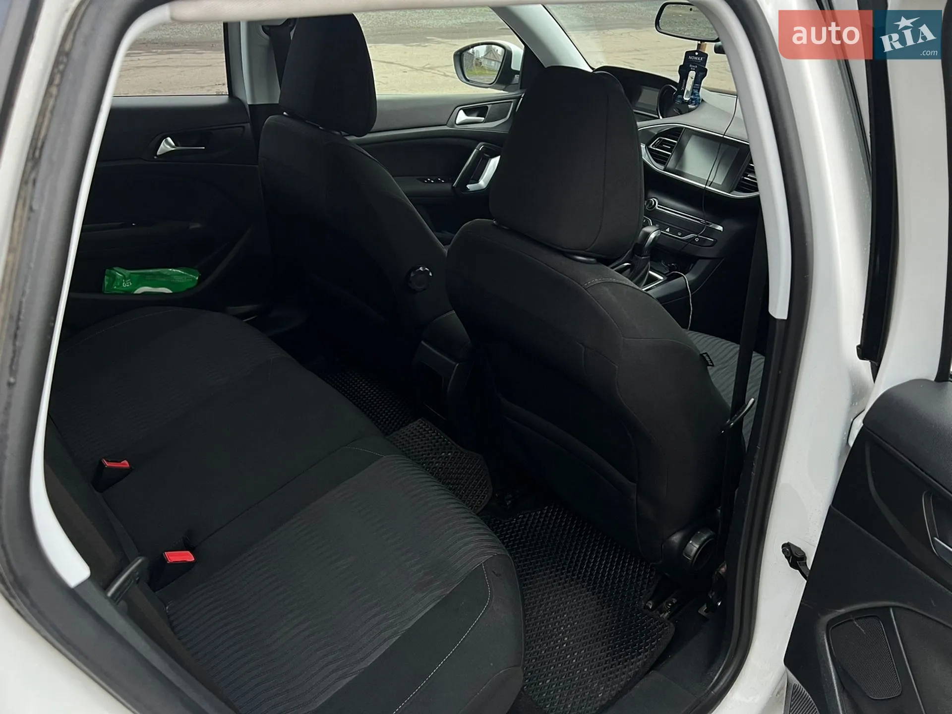 2015 Peugeot 308 - мініатюра 16