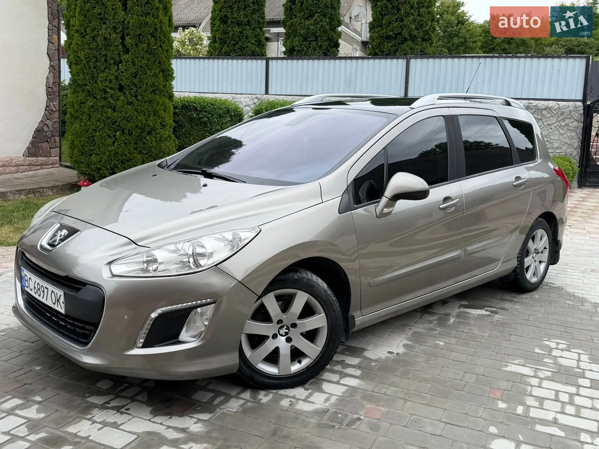 2011 Peugeot 308 - фото 1