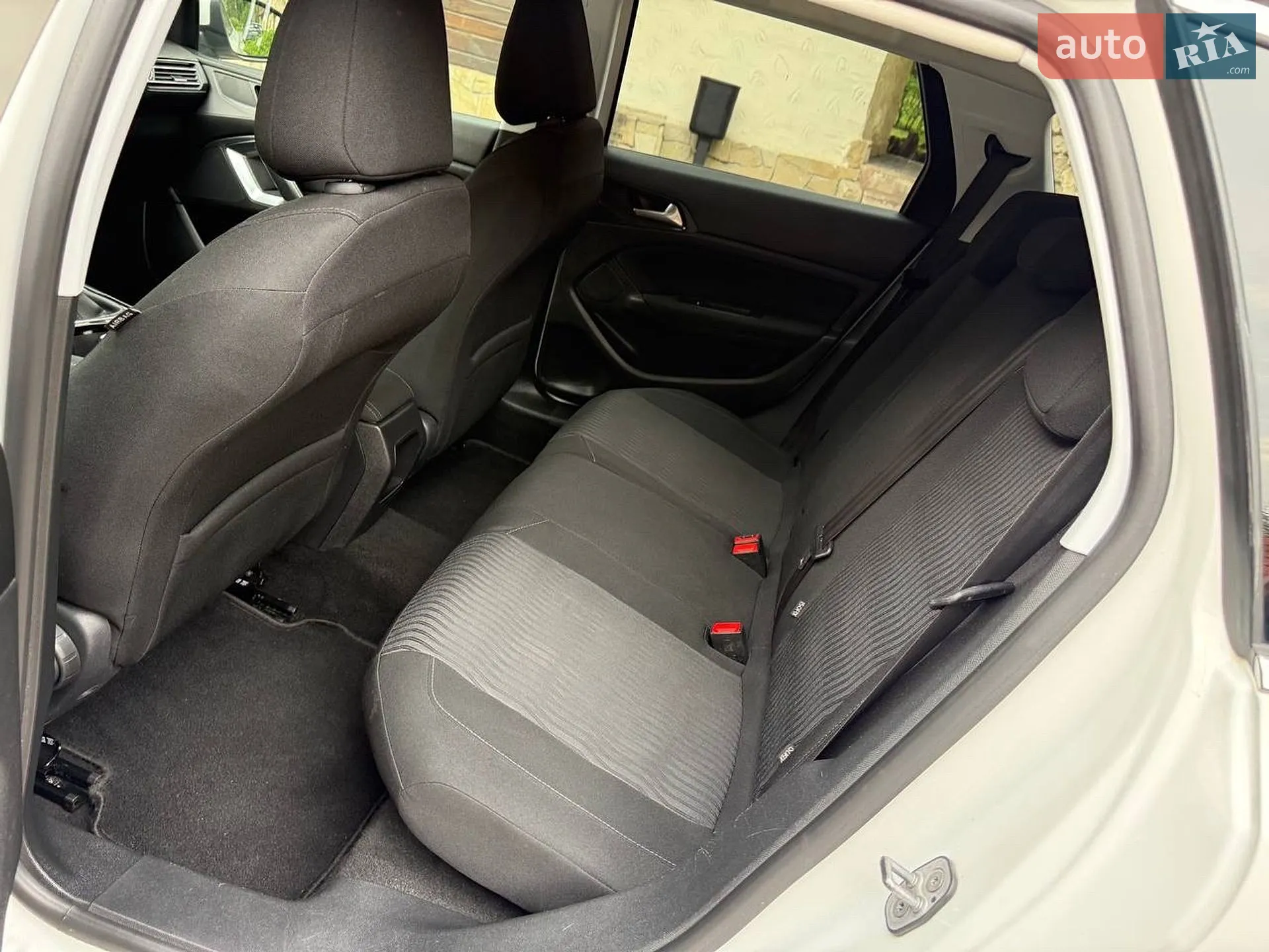 2015 Peugeot 308 - мініатюра 27