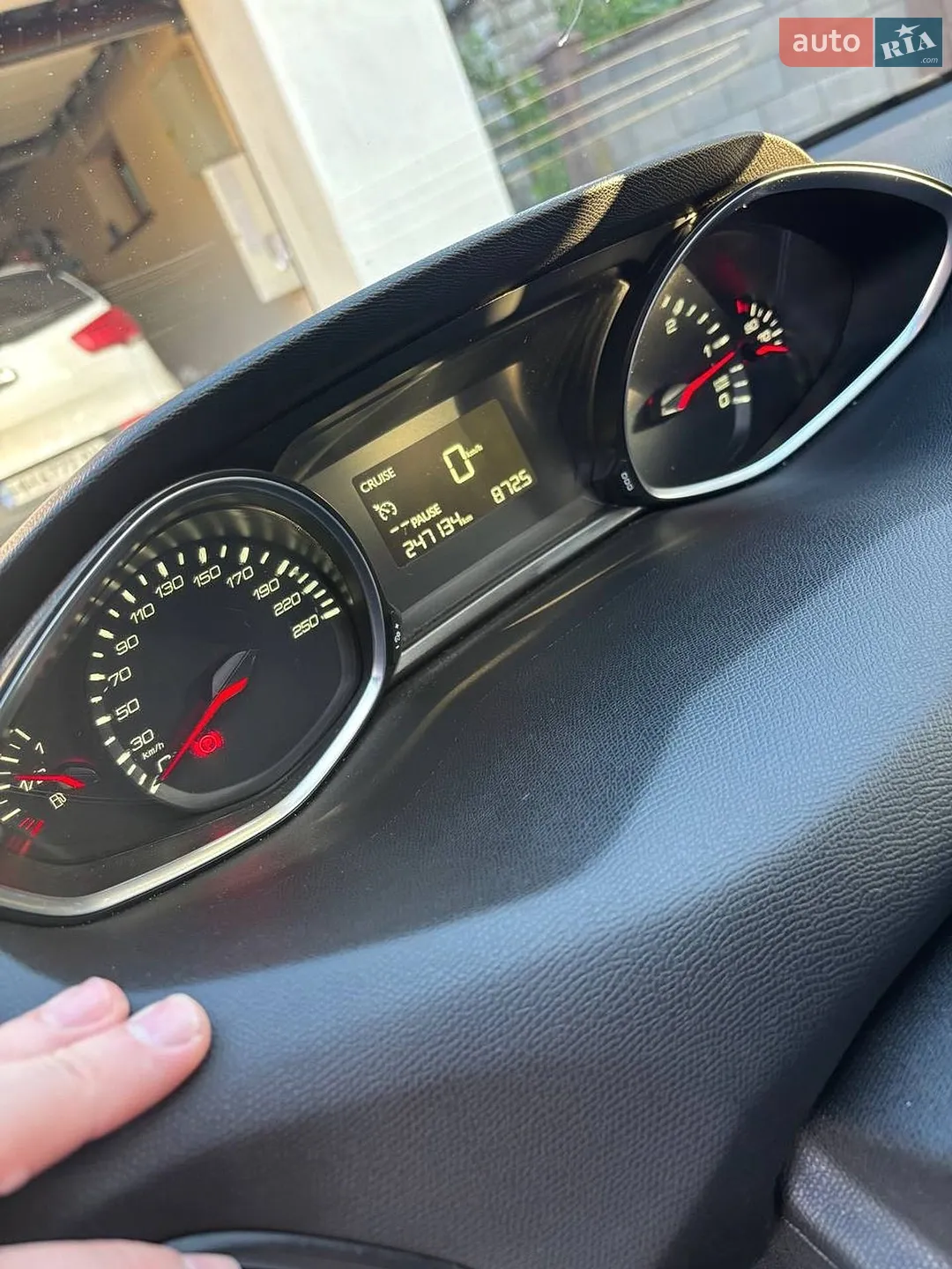 2014 Peugeot 308 - мініатюра 8
