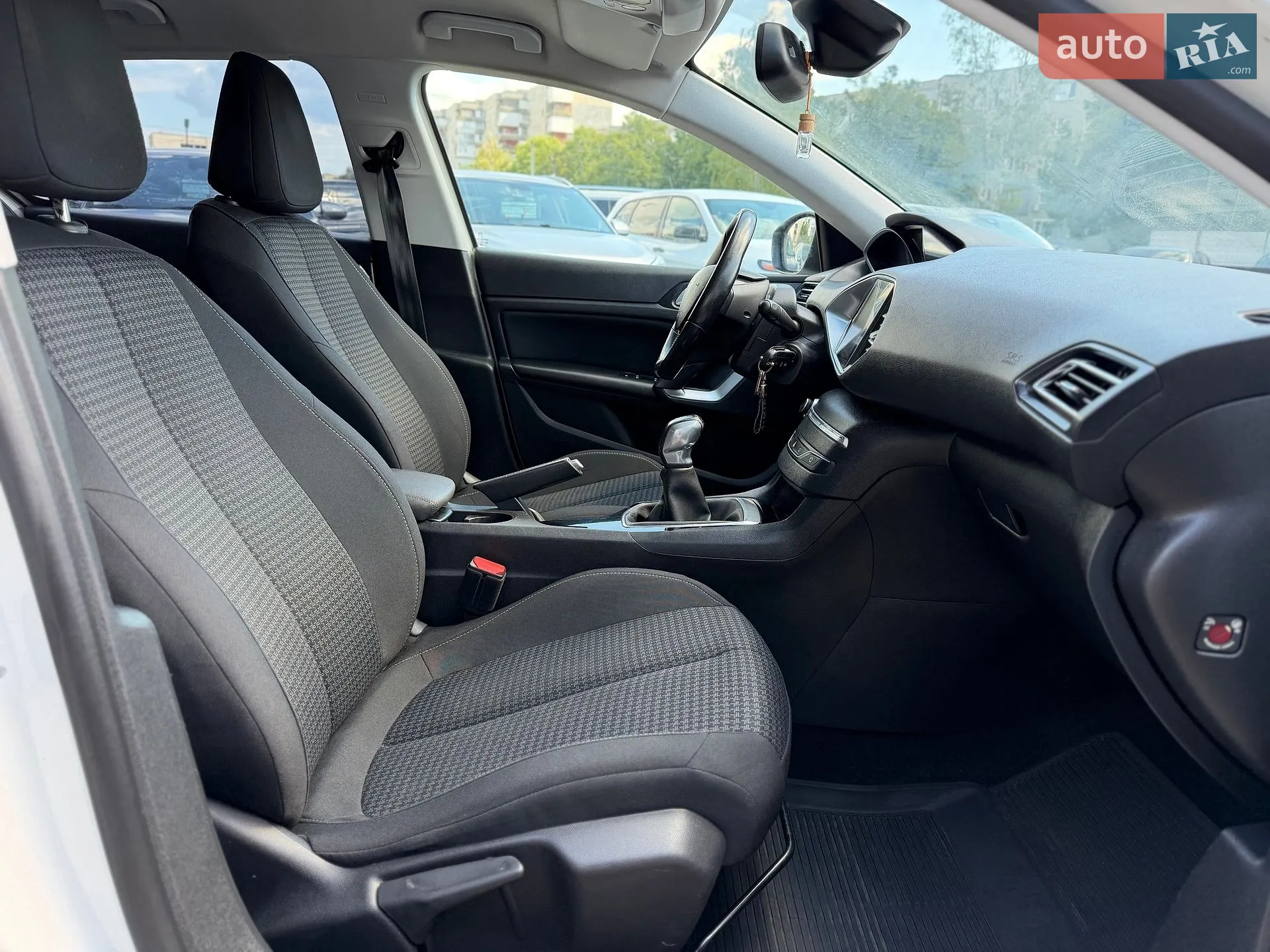 2017 Peugeot 308 - мініатюра 29