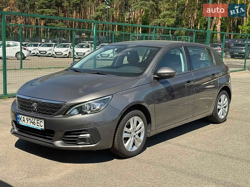 Peugeot 308 2021