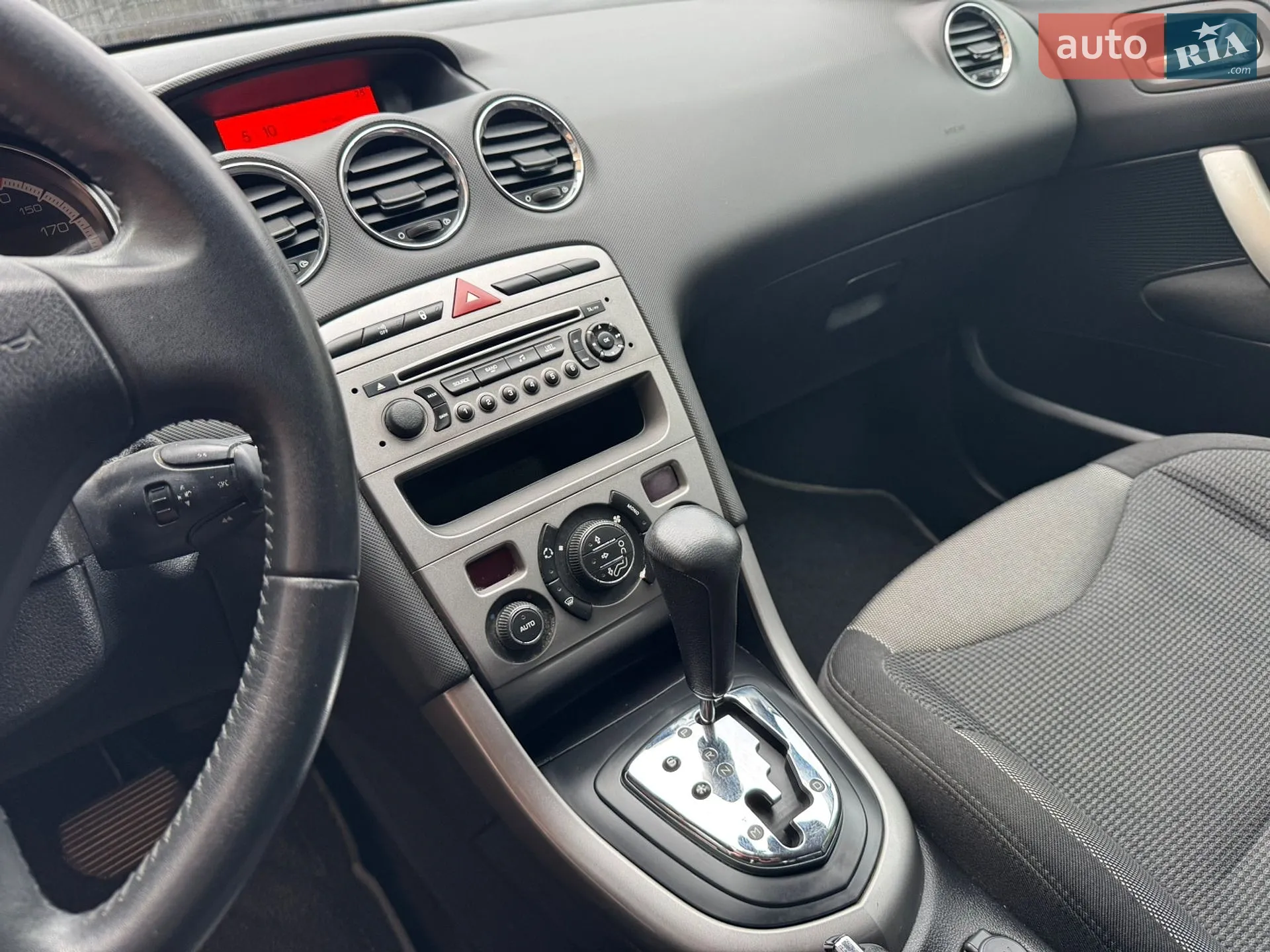 2012 Peugeot 308 - мініатюра 28