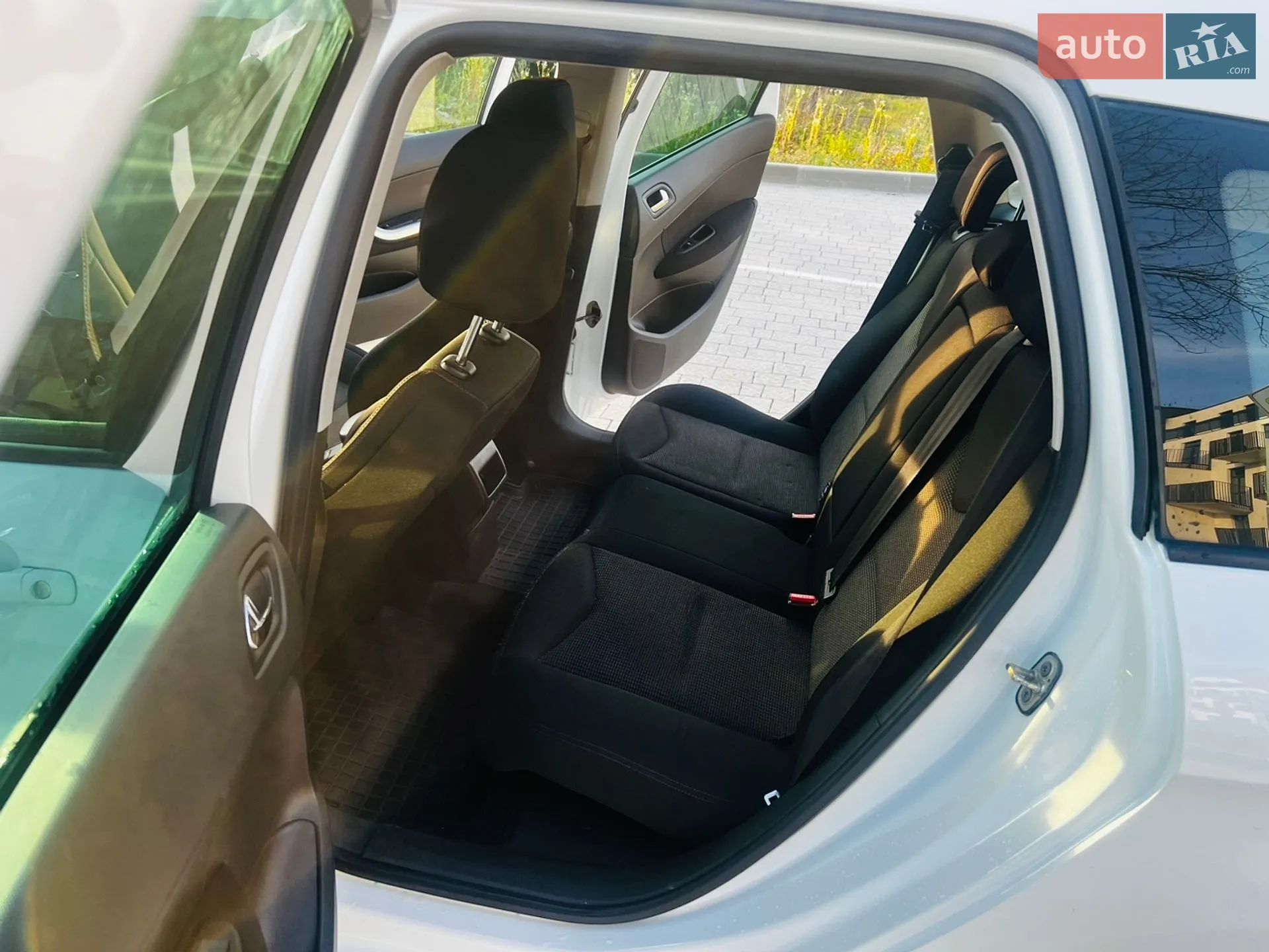 2013 Peugeot 308 - мініатюра 31