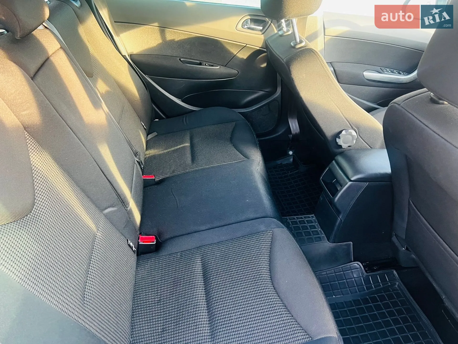 2013 Peugeot 308 - мініатюра 33