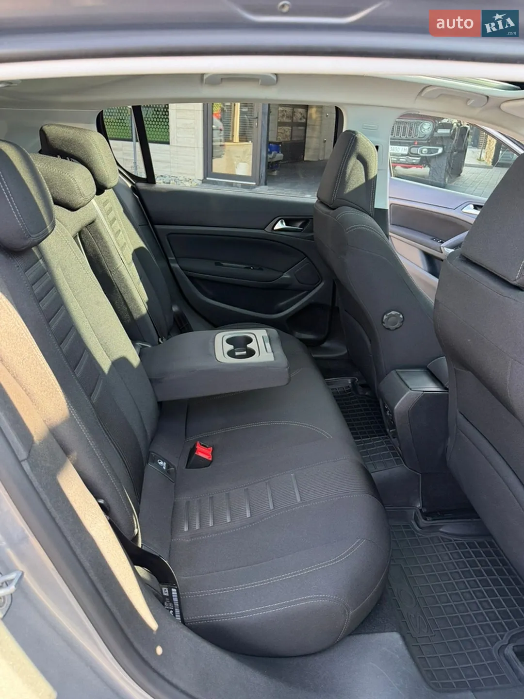 2014 Peugeot 308 - мініатюра 16