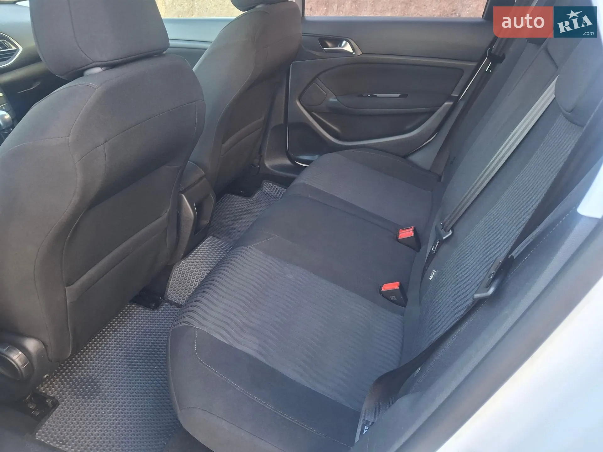 2015 Peugeot 308 - мініатюра 27