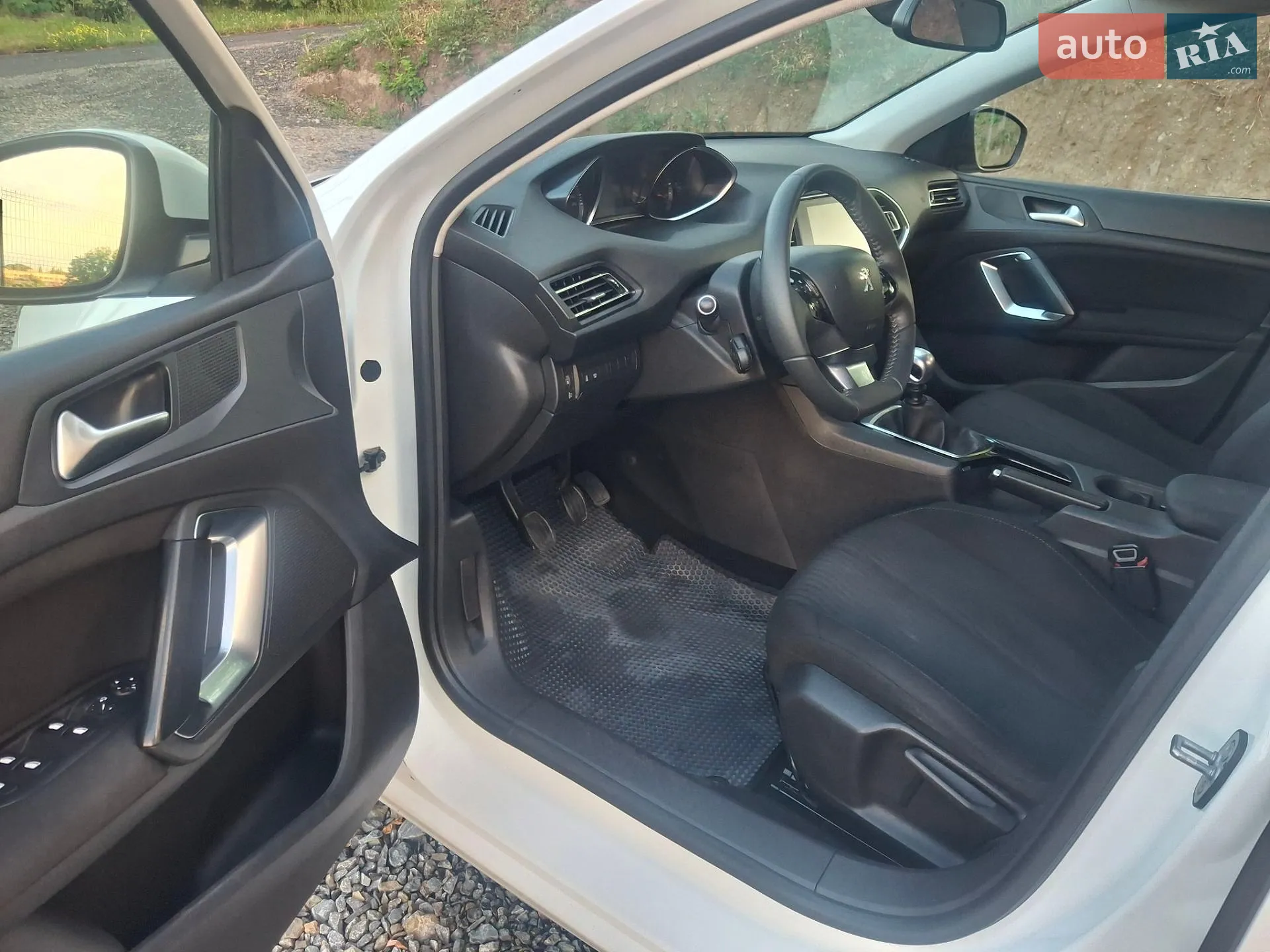 2015 Peugeot 308 - мініатюра 31