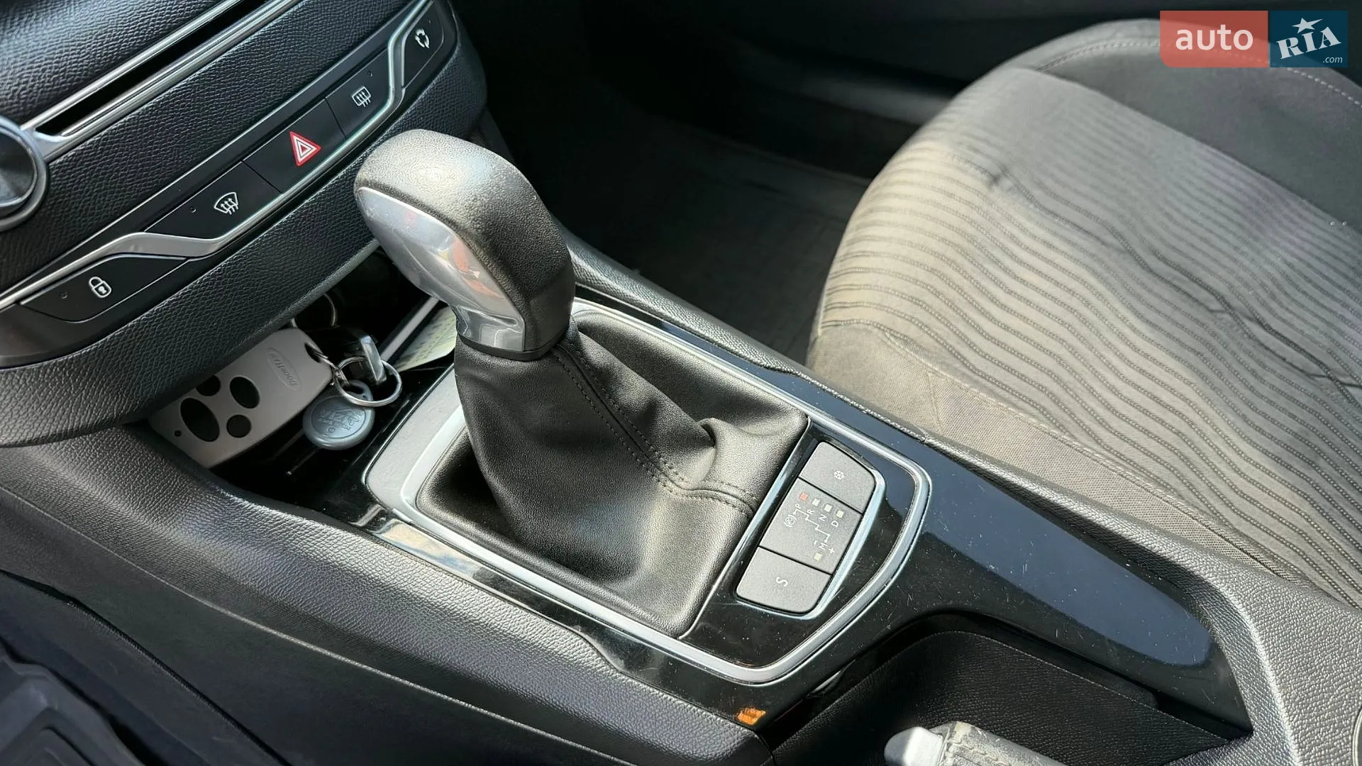 2015 Peugeot 308 - мініатюра 11