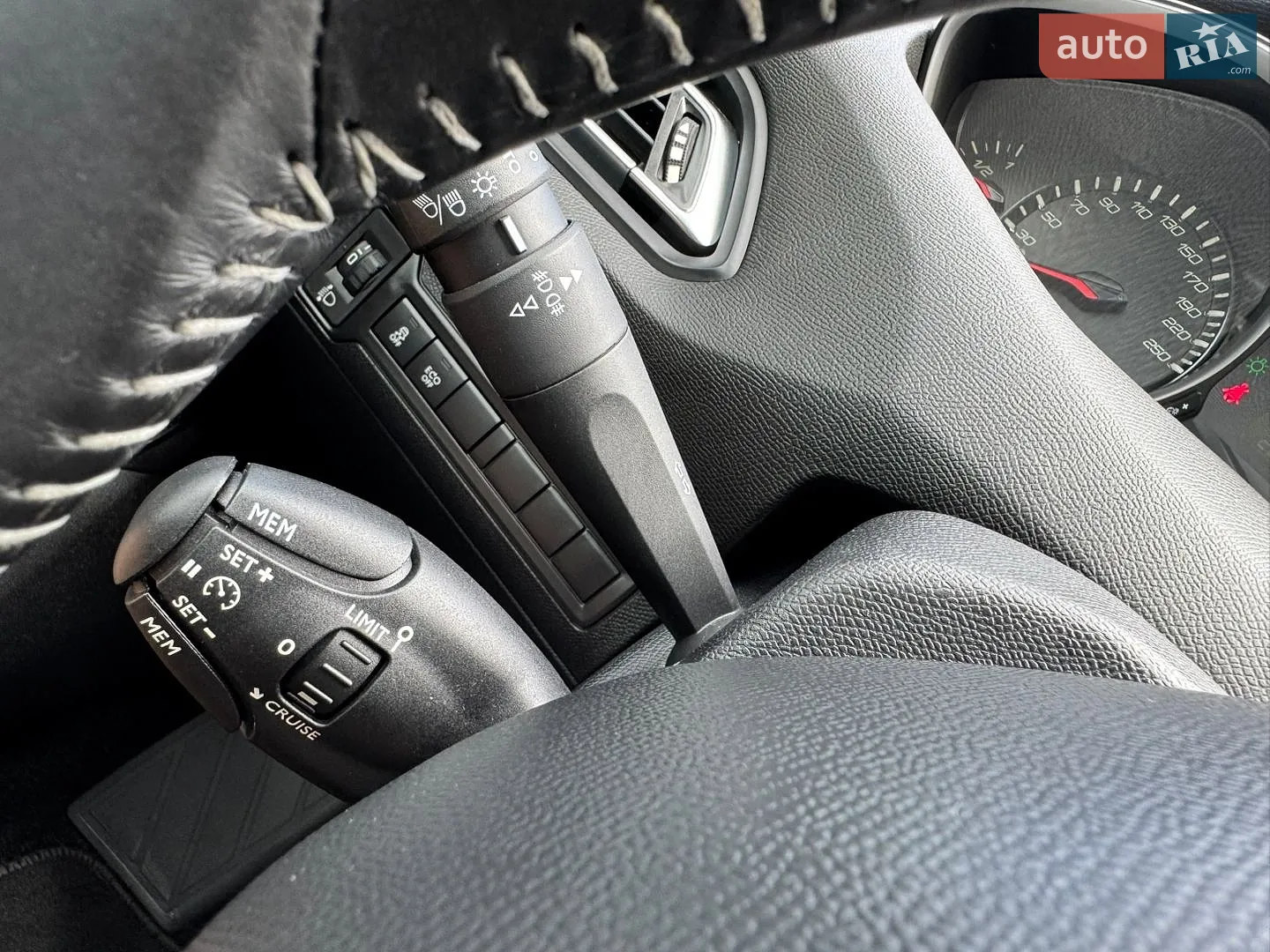 2015 Peugeot 308 - мініатюра 72