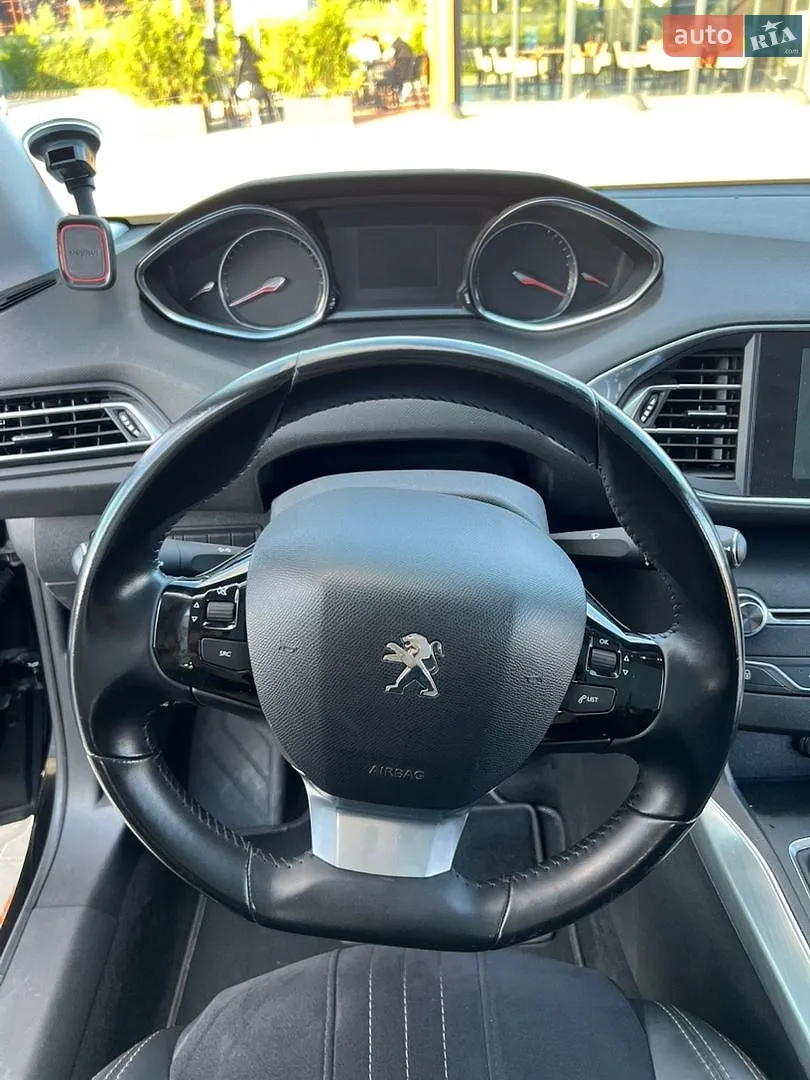 2015 Peugeot 308 - мініатюра 18