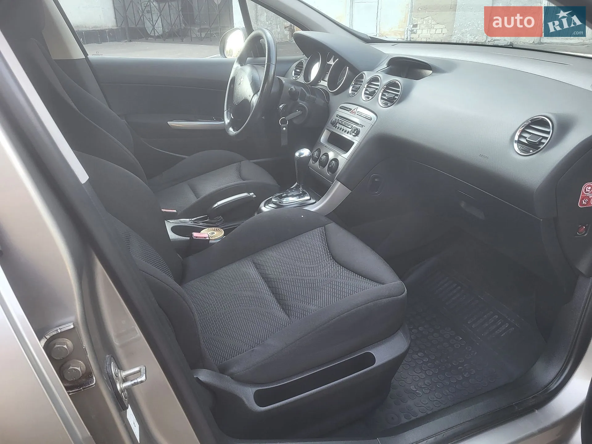 2011 Peugeot 308 - мініатюра 18