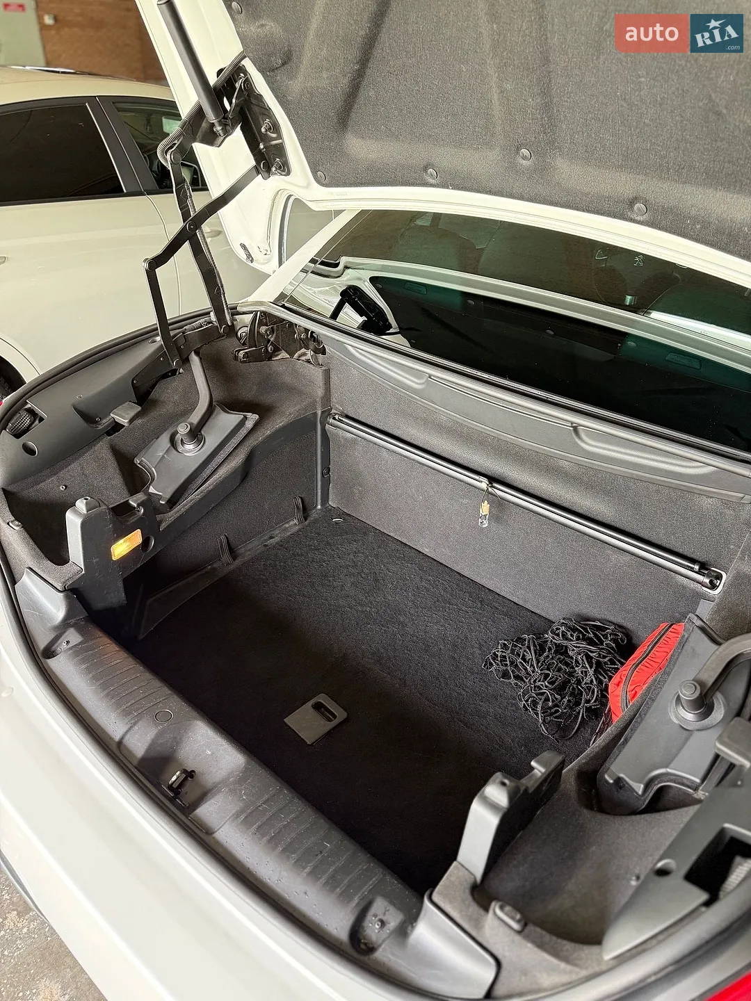2013 Peugeot 308 - мініатюра 9