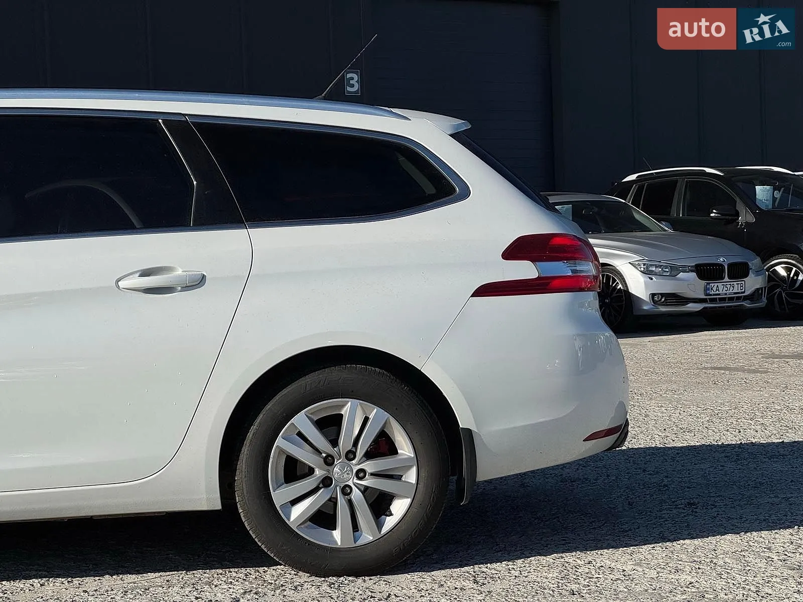 2015 Peugeot 308 - мініатюра 8
