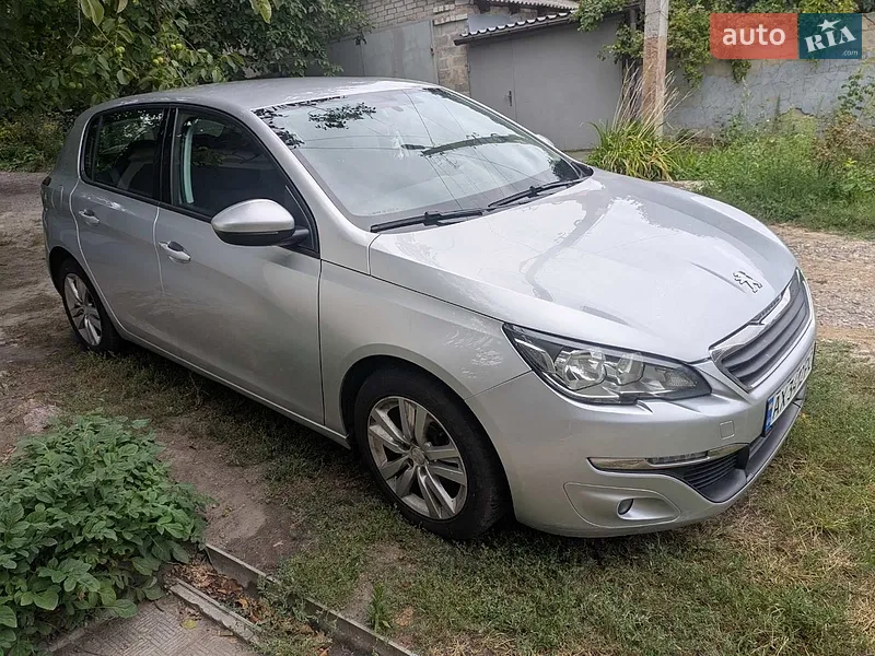 Peugeot 308 2016