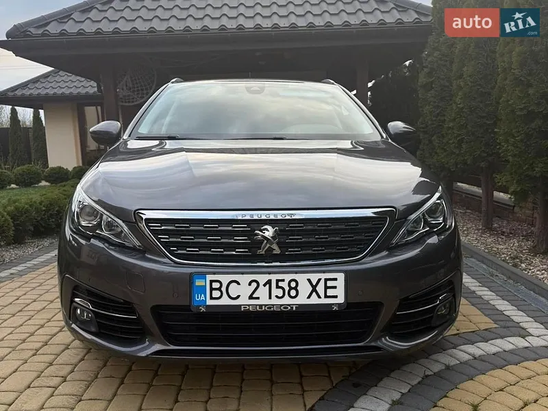 Peugeot 308 2021