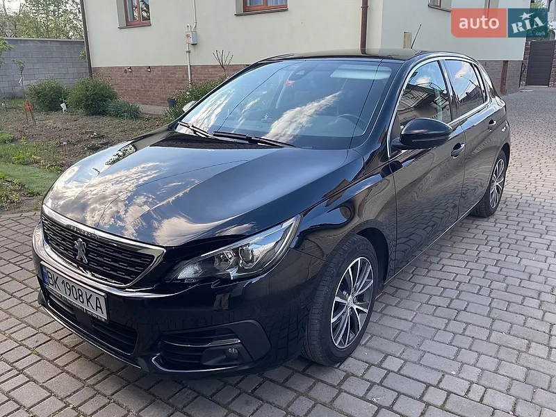 Peugeot 308 2021