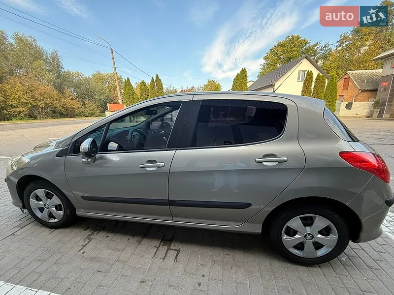 Peugeot 308