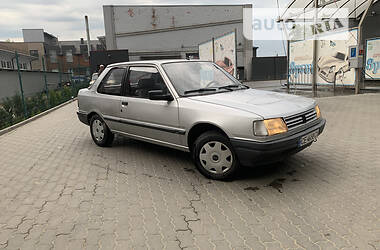 Купе Peugeot 309 1987 в Чернівцях