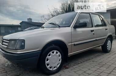 Хэтчбек Peugeot 309 1993 в Червонограде