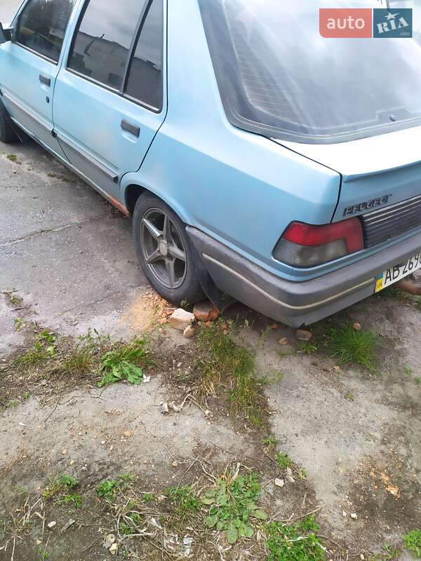 Хэтчбек Peugeot 309 1989 в Миргороде