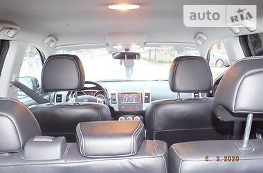 Позашляховик / Кросовер Peugeot 4007 2008 в 