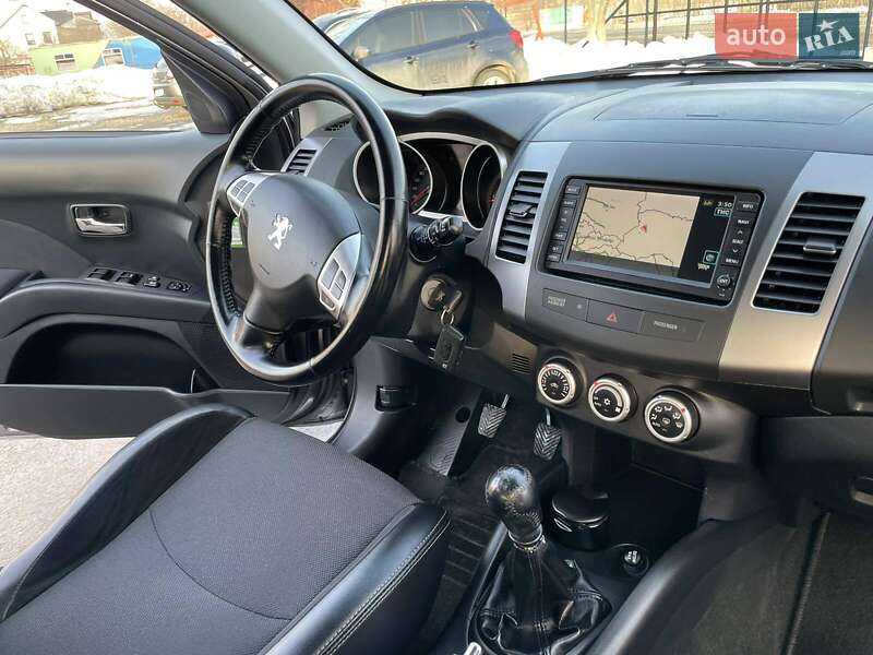 Позашляховик / Кросовер Peugeot 4007 2008 в Хусті