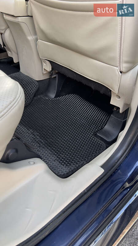 Внедорожник / Кроссовер Peugeot 4007 2010 в Теребовле