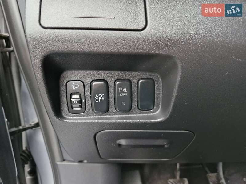 Позашляховик / Кросовер Peugeot 4007 2008 в Миколаєві