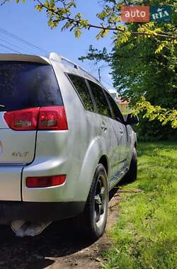 Позашляховик / Кросовер Peugeot 4007 2009 в Надвірній