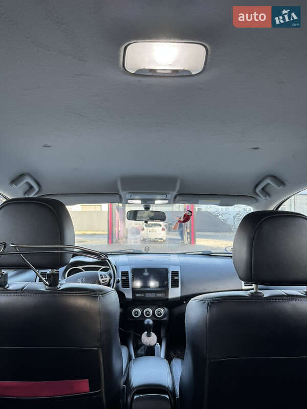 Внедорожник / Кроссовер Peugeot 4007 2008 в Львове фото 13 Внедорожник / Кроссовер Peugeot 4007 2008 в Львове